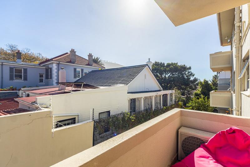 1 Bedroom Property for Sale in Tamboerskloof Western Cape